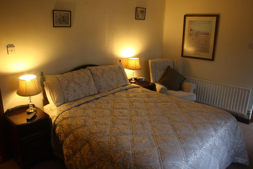 The White House B&B Cork Room photo