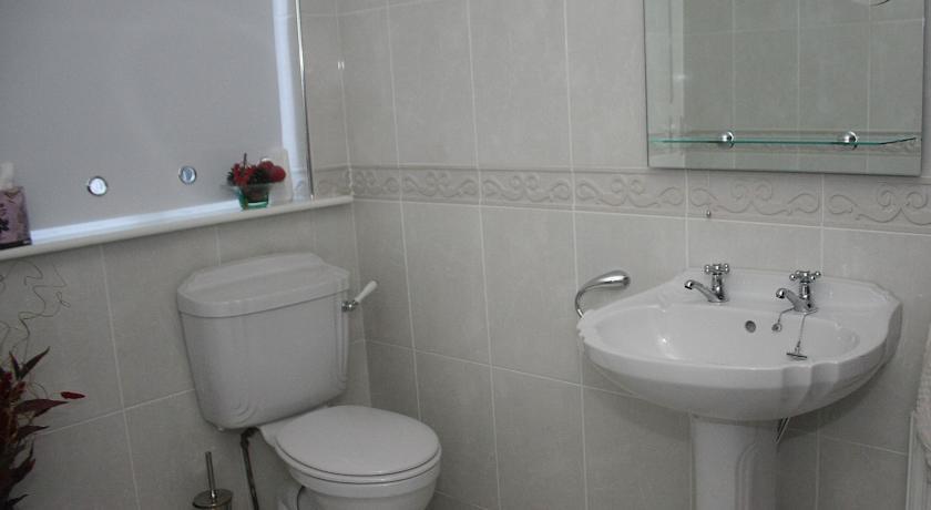 The White House B&B Cork Room photo